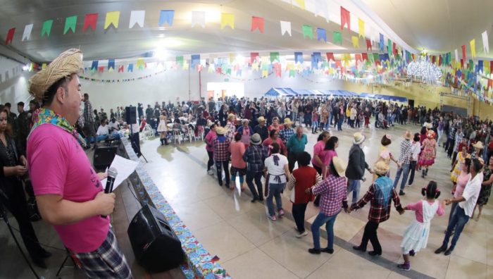 Campanha do Agasalho 2019 arrecada 230 mil peças e beneficia mais de 10 mil famílias