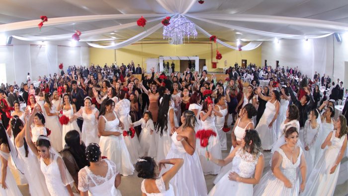 Cerimônia no Mirambava celebra união de 41 casais