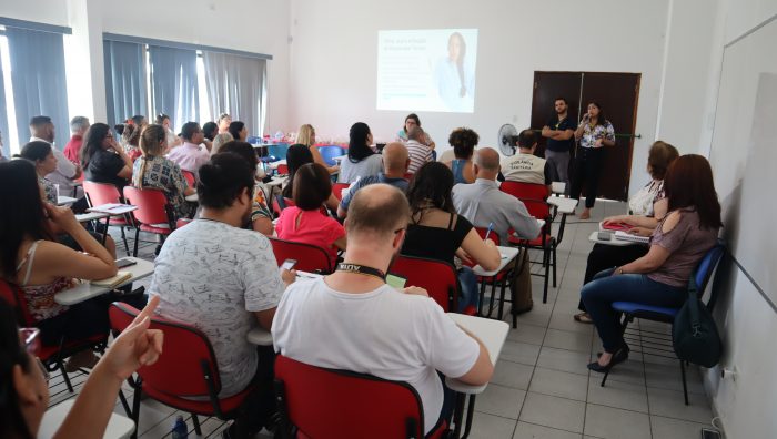 Vigilância Sanitária capacita membros de instituições para idosos de Suzano