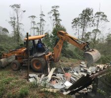 Operação da Prefeitura de Suzano descobre loteamento clandestino em Palmeiras