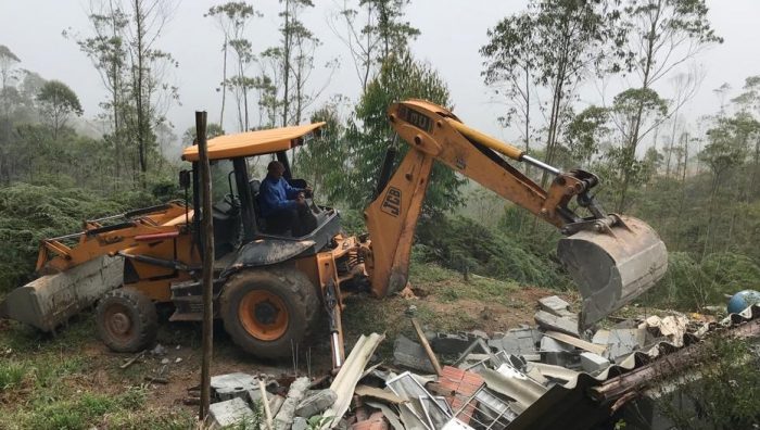 Operação da Prefeitura de Suzano descobre loteamento clandestino em Palmeiras
