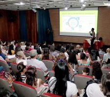 Promotoras Legais abordam direitos humanos e prevenção ao suicídio