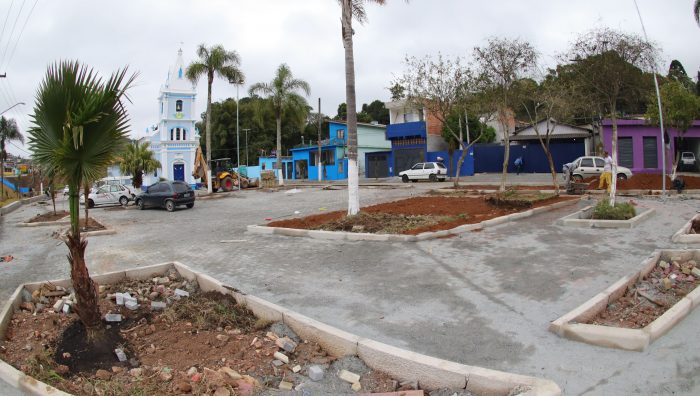Revitalização do entorno da Igreja do Baruel será entregue nesta sexta-feira