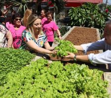 Centro de Convivência orienta público da melhor idade sobre alimentação saudável