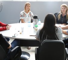 Educação estuda ampliar atendimento especializado para alunos com autismo