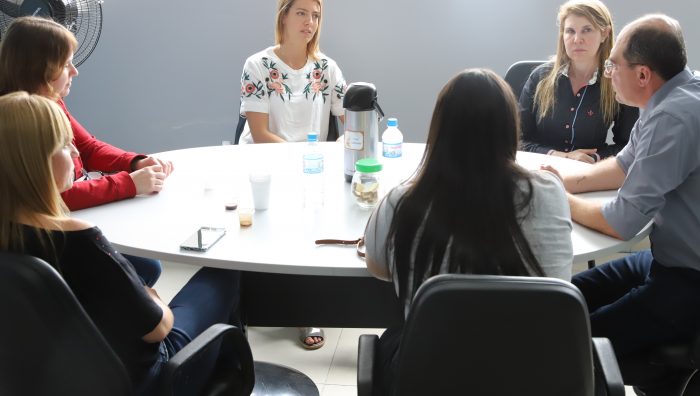 Educação estuda ampliar atendimento especializado para alunos com autismo