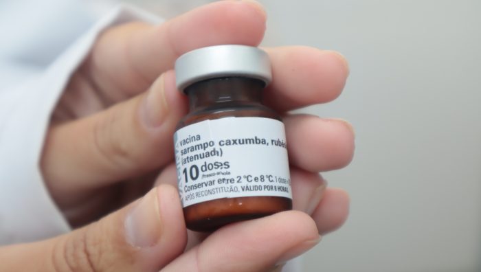 Postos de saúde vacinam contra o sarampo até 31 de agosto