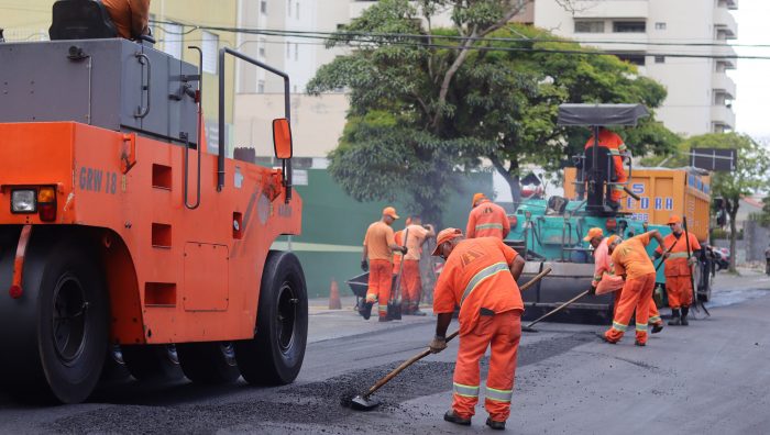 Pavimentação da rua Rui Barbosa entra na etapa final