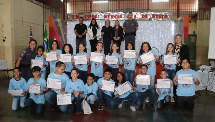 Proerd forma 120 alunos de escola da Casa Branca