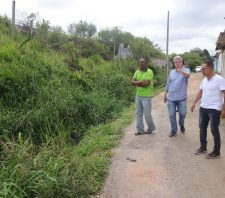 Córrego e sistema de drenagem do Jardim Belém passam por vistoria