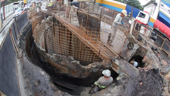 Fechamento do maior poço da obra da Sabesp na SP-66 será no dia 19