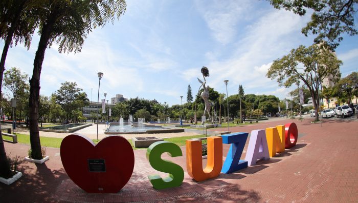 Revitalização da Praça Cidade das Flores completa dois anos