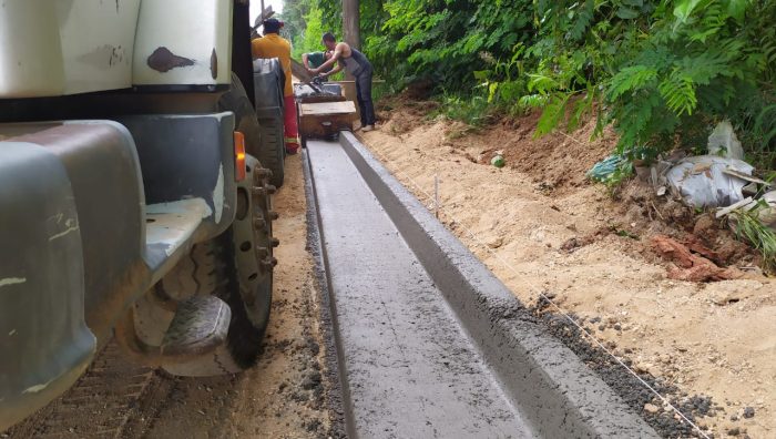 Estrada do Areião recebe serviços de manutenção asfáltica