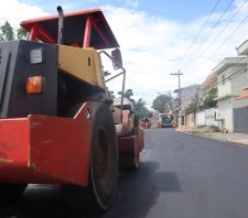 Prefeito de Suzano anuncia nova pavimentação para 16 bairros