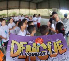Gincana orienta crianças sobre importância do combate ao Aedes aegypti