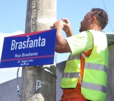 Jardim Santa Inês ganha novas placas de denominação de ruas e avenidas