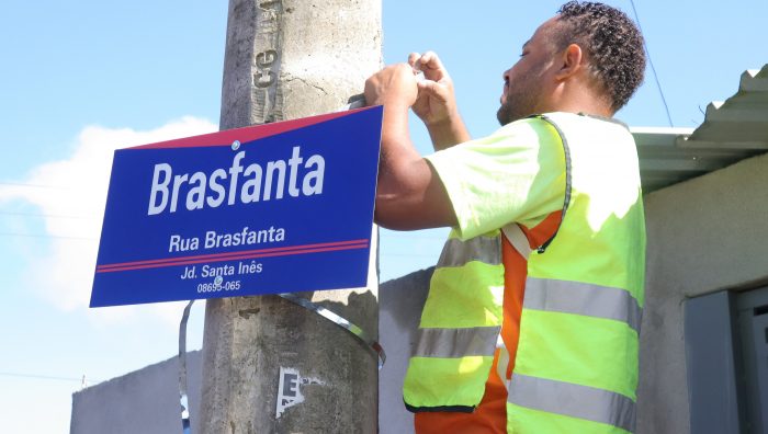 Jardim Santa Inês ganha novas placas de denominação de ruas e avenidas