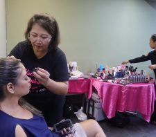 Servidoras ganham ‘dia de beleza’ em homenagem ao Mês da Mulher