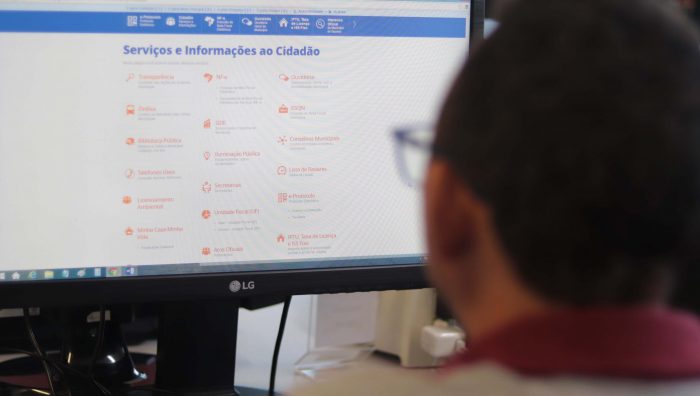 Suzano estimula atendimento por telefone e pelos canais on-line