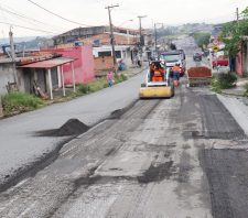 Serviço de recapeamento chega ao Jardim Varan