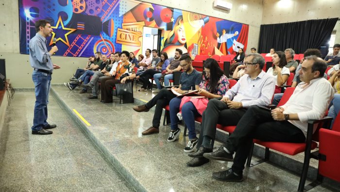 Palestra orienta arquitetos que atuam na Prefeitura de Suzano