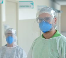 Suzano recebe 600 máscaras face shield da Emibra
