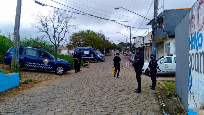 GCM realiza patrulhamento e bloqueio no Jardim Belém