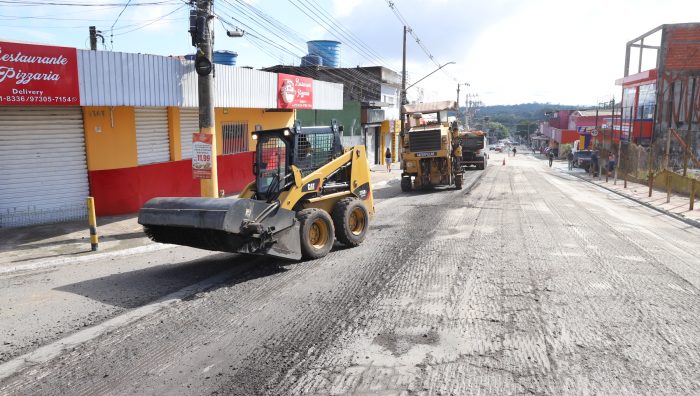 Avenida Miguel Badra começa a receber revitalização asfáltica