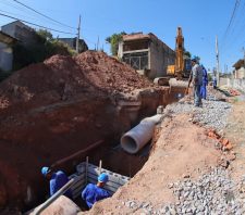 Jardim Brasil passa por obra de ampliação do sistema de drenagem