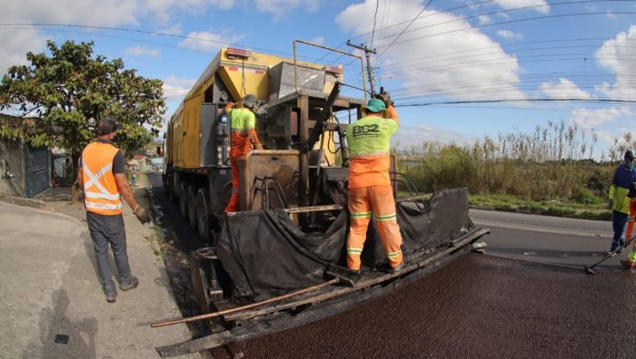 Revitalização asfáltica chega à avenida Katsutoshi Naito