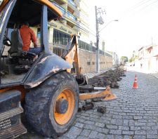 Rua Ipiranga contará com asfalto até o fim de junho