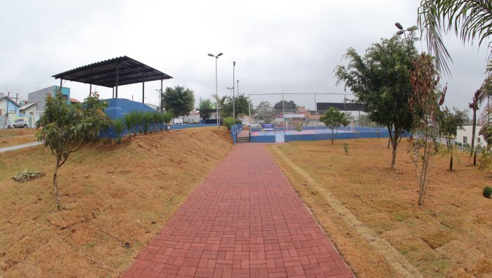 Revitalização de praça é concluída no Jardim Colorado