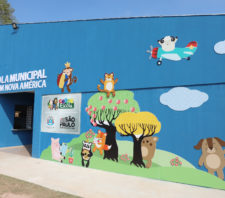 Prefeito apresenta nova escola a moradores do Nova América