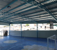 Escola Municipal do Jardim Margareth ganha quadra poliesportiva