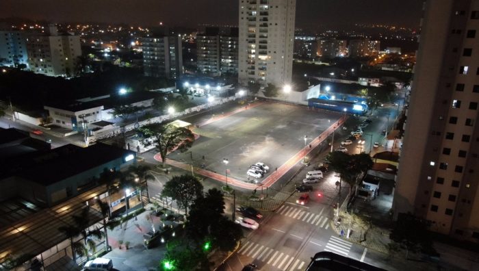 Parque Maria Helena, ruas do centro e Largo da Feira ganham nova iluminação