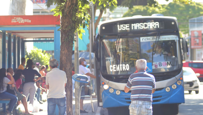 Suzano mantém frota de ônibus e vans acima da demanda nas linhas municipais