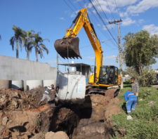 Sistema de drenagem começa a ser ampliado na avenida Jaguari