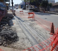 Última etapa de revitalização viária é iniciada na rua Baruel