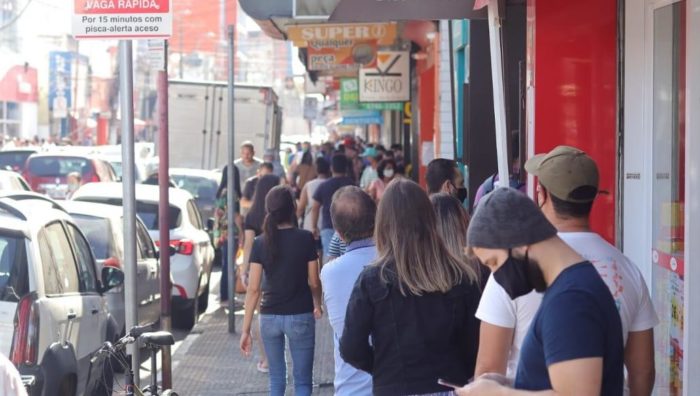 Suzano gera média de 2,3 mil novos empregos por ano