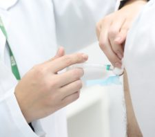 Suzano vai receber 2,8 mil doses de vacina contra a Covid-19 até quarta-feira