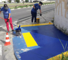 Secretaria de Transportes reforça pintura de vagas especiais e cria novas no centro