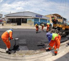 Rua do Jardim Suzanópolis recebe asfalto