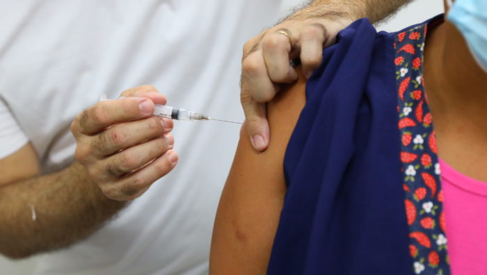 Suzano vai iniciar vacinação de profissionais de estabelecimentos de saúde