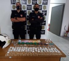 GCM de Suzano recupera moto roubada e combate tráfico de drogas