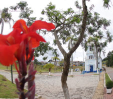 Praça do Baruel passa por ações de zeladoria