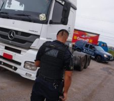 GCM de Suzano recupera caminhão roubado