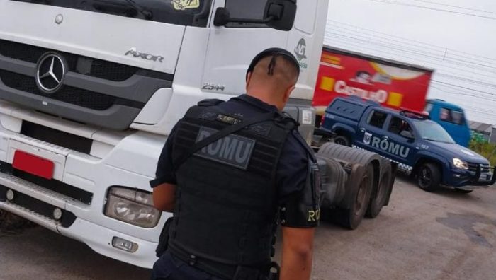 GCM de Suzano recupera caminhão roubado