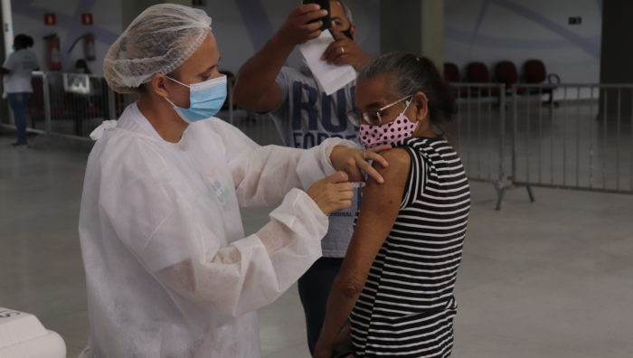 Suzano vai vacinar público de 77 a 79 anos nesta quarta-feira