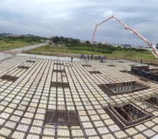 Prefeito de Suzano busca liberação de recursos para acelerar obras do Hospital Regional