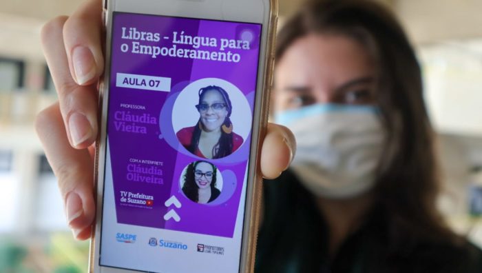 Sétima aula do curso de Promotoras Legais marca Semana da Libras